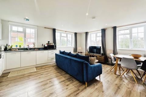 2 bedroom apartment for sale, Hale Lane, Edgware