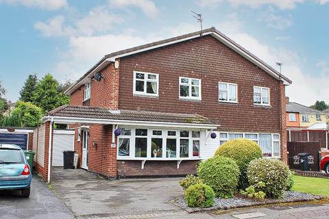 3 bedroom semi-detached house for sale, Quilter Close, COSELEY, WV14 9AX