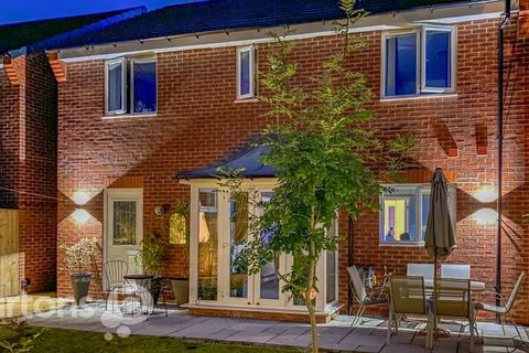 4 bedroom detached house for sale, Cutlers Walk, WICKERSLEY