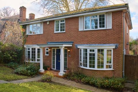 4c Downs Road, Epsom, KT18 5HE