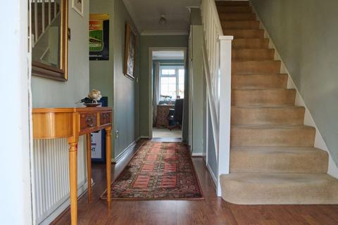 4c Downs Road, Epsom, KT18 5HE