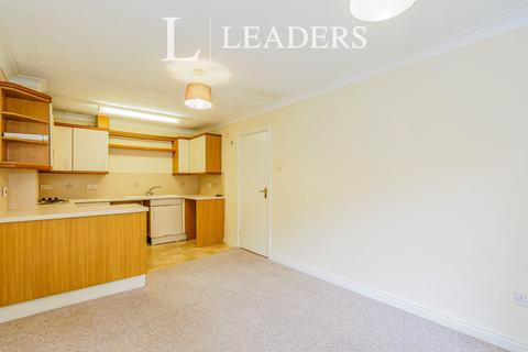 1 bedroom apartment to rent, Woodlands Lane, PO19