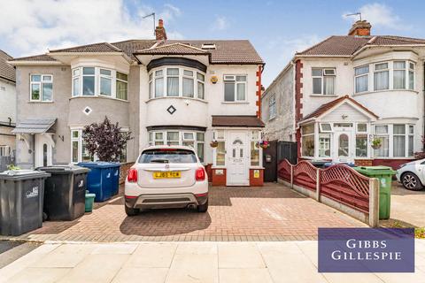 5 bedroom end of terrace house to rent, Uneeda Drive, Greenford, UB6