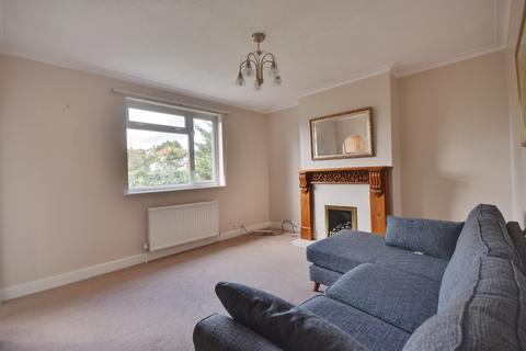 2 bedroom maisonette to rent, Alandale Drive, Pinner