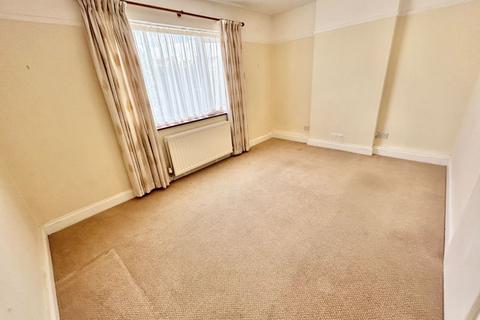 2 bedroom apartment for sale, St. Hilarys Drive, Conwy