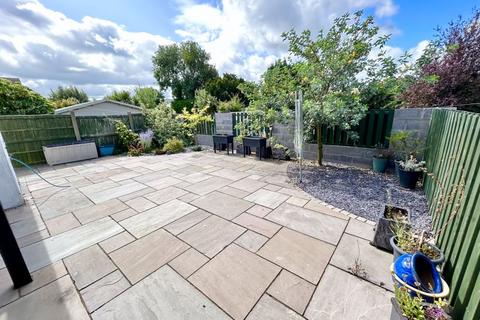 2 bedroom apartment for sale, St. Hilarys Drive, Conwy