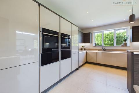 Acresfield Acres Lane, Upton, Chester, CH2 1LJ