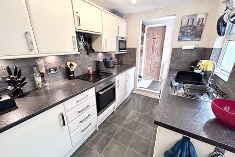 3 bedroom terraced house for sale, Castle Road, Newport