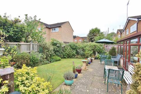 4 bedroom detached house for sale, Hazeldene Gardens, Banbury