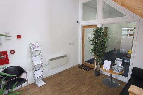 Office for sale, OFFICE BUILDING WITH EXCELLENT NATURAL LIGHT - FOR SALE