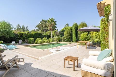 4 bedroom villa, Antibes, Brusquets, 06600, France