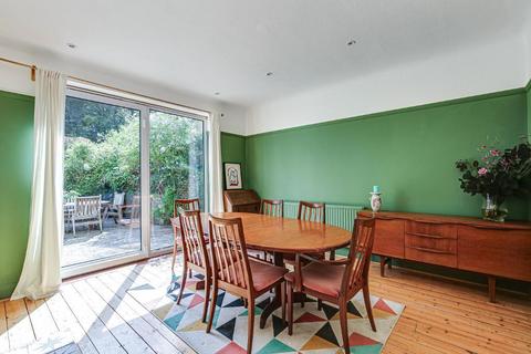 61 Norfolk Avenue, South Croydon, CR2 8BT