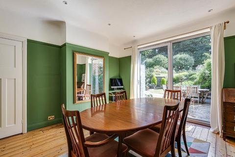 61 Norfolk Avenue, South Croydon, CR2 8BT