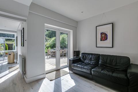 61 Norfolk Avenue, South Croydon, CR2 8BT