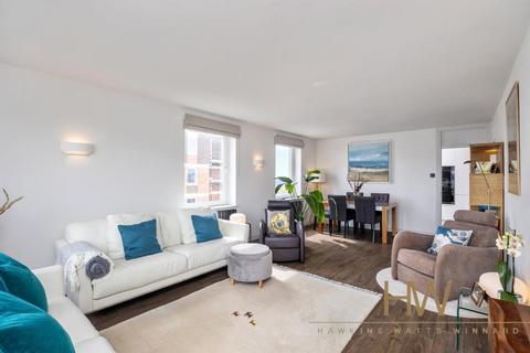 3 bedroom apartment for sale, Ashley Court, Grand Avenue, Hove, BN3 2NL