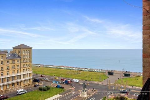 3 bedroom apartment for sale, Ashley Court, Grand Avenue, Hove, BN3 2NL