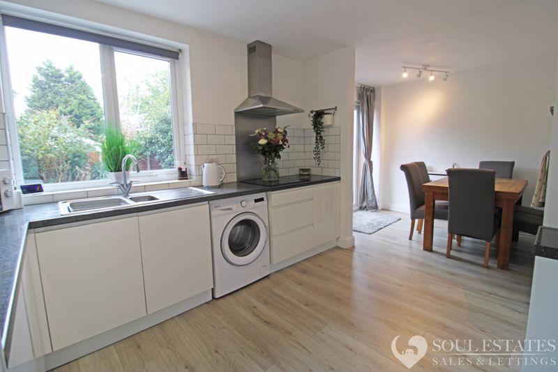 Kitchen &amp; DIning...