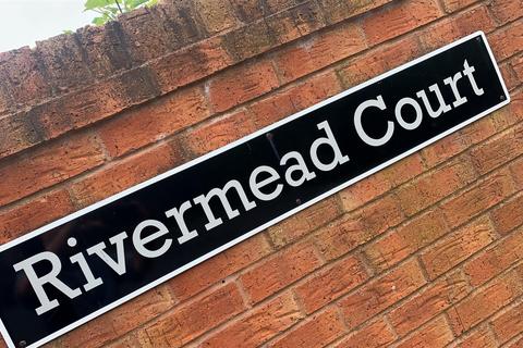 2 bedroom apartment to rent, Rivermead Court, Wakefield