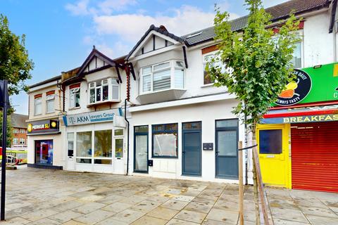 Property to rent, Greenford Road, Greenford, Greater London, UB6