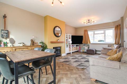 undefined, Queens Crescent, Bedford MK41