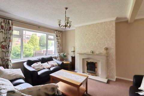 3 bedroom semi-detached house for sale, Mayhill Drive, Manchester M28