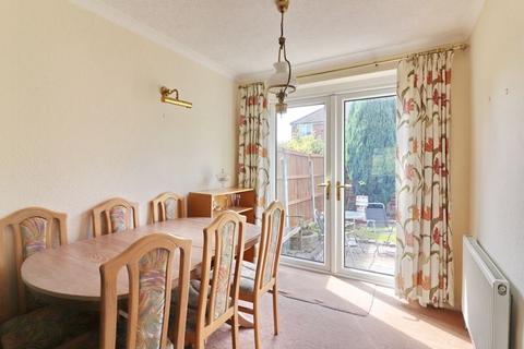 3 bedroom semi-detached house for sale, Mayhill Drive, Manchester M28