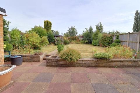 13 Elm Close, Great Haywood, Stafford, ST18 0SP