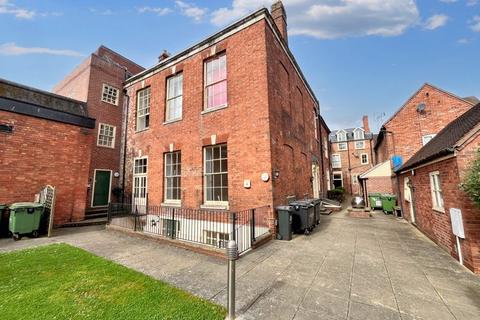 2 bedroom apartment to rent, Nashs Passage, Worcester WR1