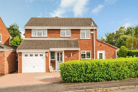 84 Yew Tree Avenue, Lichfield, WS14 9UA