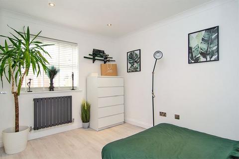4 bedroom detached house for sale, Watermint Close, Cannock WS12