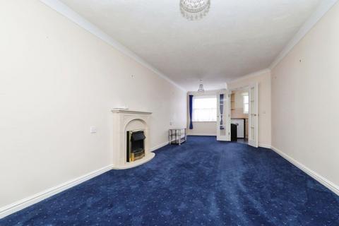 2 bedroom retirement property for sale, Marine Parade West, Clacton-on-Sea CO15