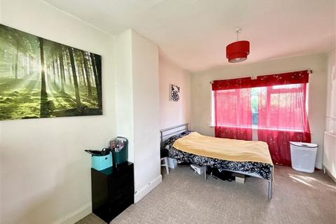 342 Hall Road, Sheffield, S9 4AG