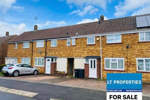 3 bedroom terraced house for sale, Luton LU2