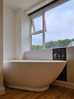 2 bedroom flat to rent, Portland DT5