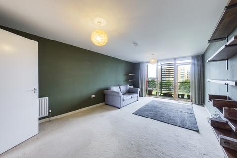 2 bedroom flat for sale, Millard Road, London, SE8