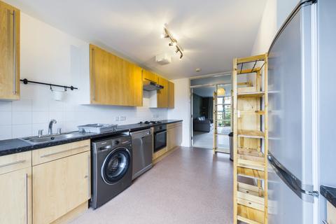 2 bedroom flat for sale, Millard Road, London, SE8