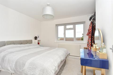 14 Brompton Hill, Chatham, ME4 4XG