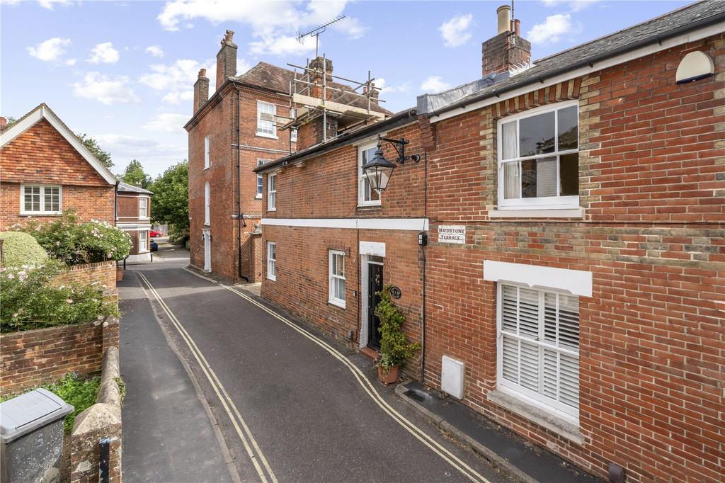 Culver Road, Winchester, Hampshire, SO23 3 bed end of terrace house for