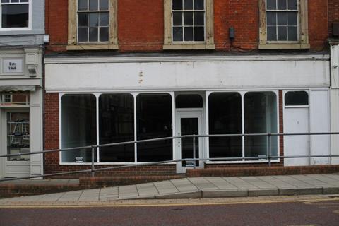 Retail property (high street) to rent, 9 Market Place, Retford, Nottinghamshire, DN22 6DR