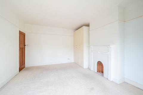 158 Cheam Common Road, Worcester Park, KT4 8QP