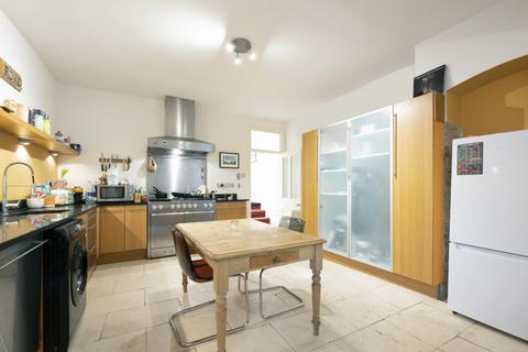 2 bedroom apartment for sale, Surbiton Hill Road, Surbiton KT6