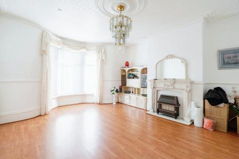 6 bedroom terraced house for sale, Hyde Park, West Yorkshire HX1