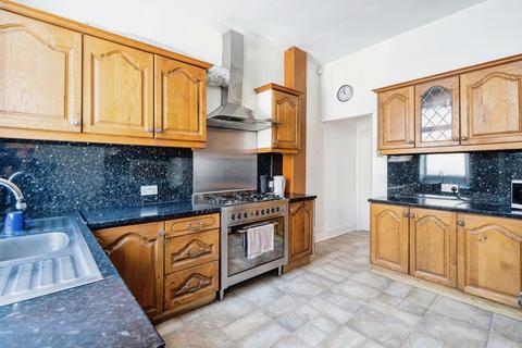 6 bedroom terraced house for sale, Hyde Park, West Yorkshire HX1