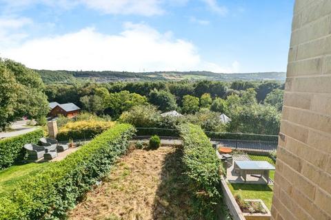 3 bedroom terraced house for sale, Elland Road, West Yorkshire HX5