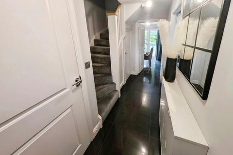 20 Beaumont Chase, Halifax, HX2 8BN