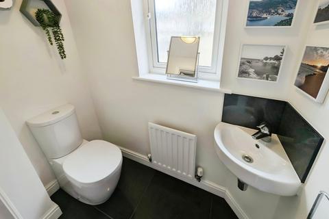 20 Beaumont Chase, Halifax, HX2 8BN