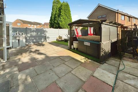 2 bedroom end of terrace house for sale, Caernarvon Way, Manchester M34