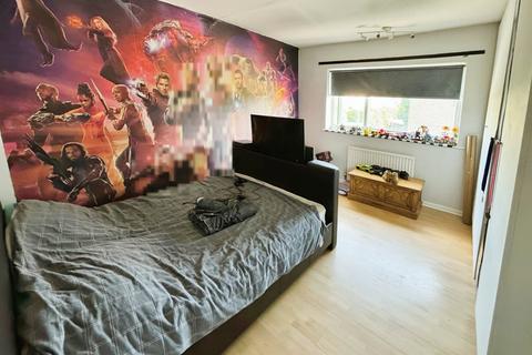 9 Caernarvon Way, Denton, Manchester, M34 7HJ