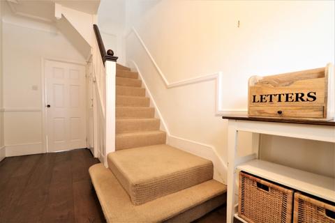 3 bedroom terraced house to rent, Bute Road, Essex IG6