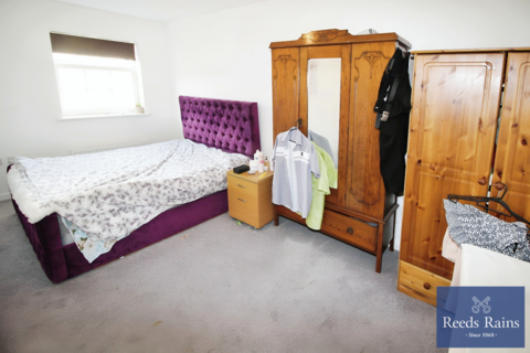 2 bedroom apartment for sale, Chaloner Grove, West Yorkshire WF1